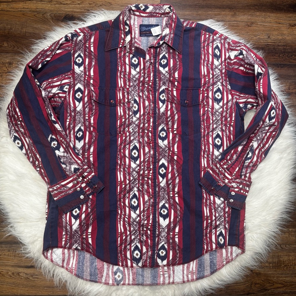 Wrangler Vintage Western Print Red Pearl Snap Button Up Shirt size Men’s XL